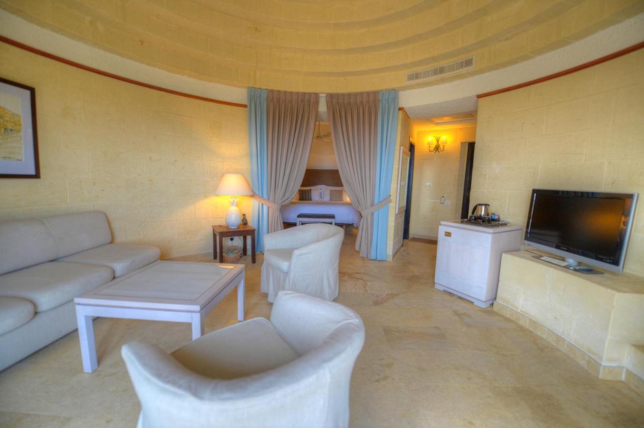 Hotel Ta' Cenc & Spa Sannat Екстер'єр фото Suite at the hotel