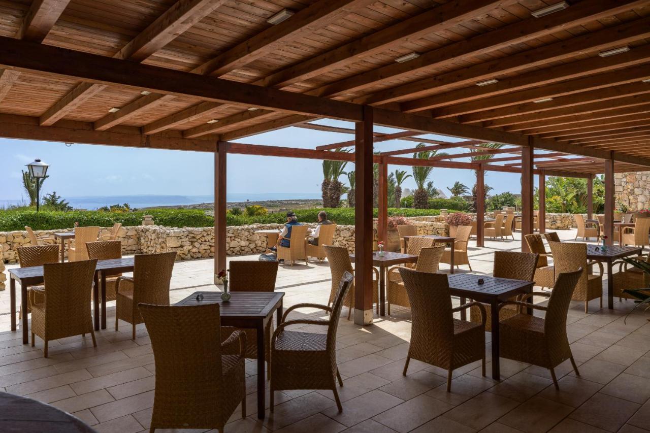 Hotel Ta' Cenc & Spa Sannat Екстер'єр фото Pergola at a restaurant
